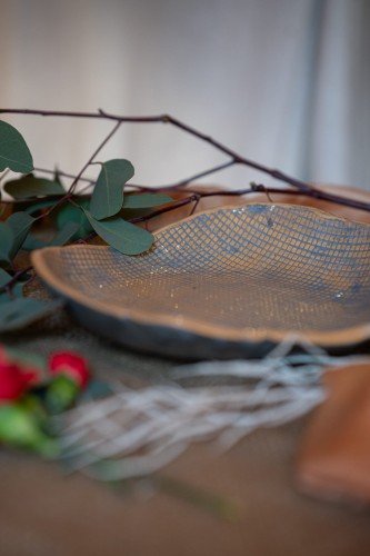 Patera Astra – ręcznie wykonana ceramiczna patera na nóżkach